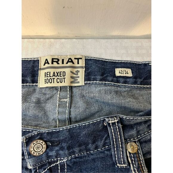 Ariat 42/34 men’s relaxed boot cut M4 jeans distressed denim rn#105037 distresse - Picture 4 of 12